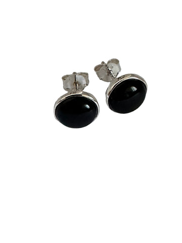 Onyx round stud earrings