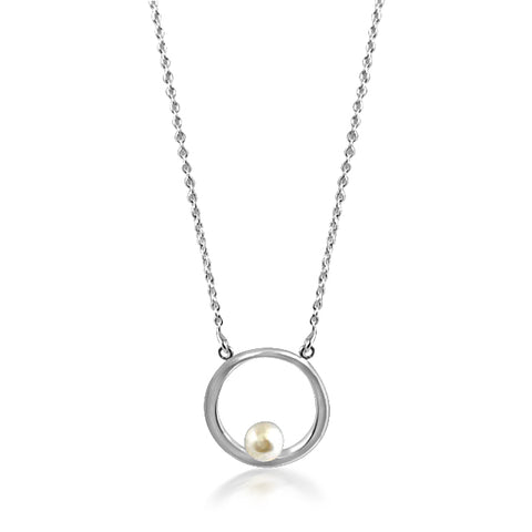 Freshwater pearl necklace