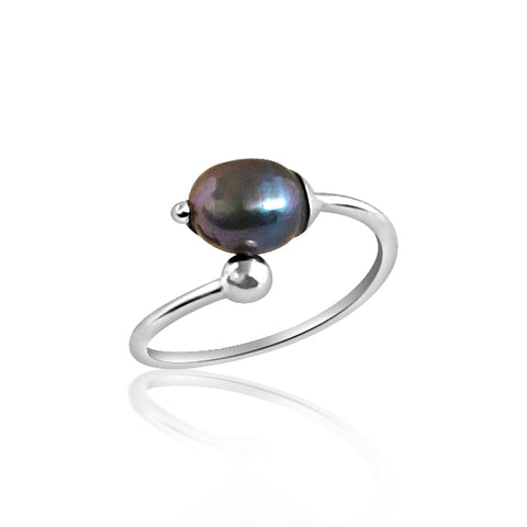 Petite Freshwater dark pearl ring