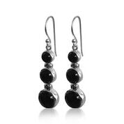 Elegant onyx earring